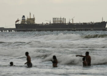 Fliehender Tanker: USA bereiten Kaperung der "Bella 1" vor