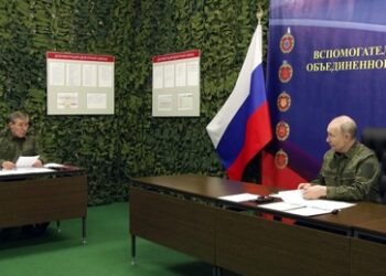 Generalstabschef Gerassimow berichtete Putin über Befreiung von Krasnoarmeisk und Woltschansk