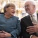 Merkel und Kretschmann – zwei bösartige dunkle Seelen Seit an Seit