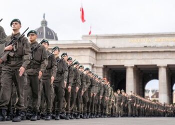 Österreich prüft Verlängerung des Grundwehrdienstes