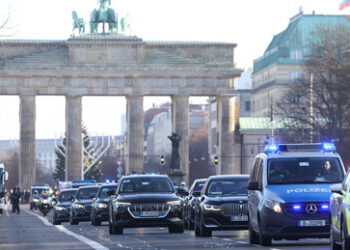 Pendler-Stress wegen Selenskij: Verkehr in Berlin komplett eingeschränkt