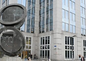 Ratingagentur droht, Euroclear wegen russischer Vermögenswerte herabzustufen