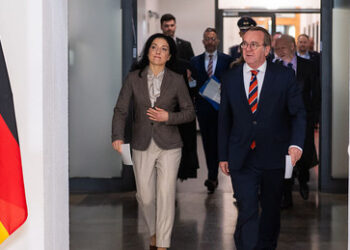 Regierungsminister verkünden: "Trennung zwischen Rüstungs- und ziviler Industrie macht keinen Sinn"