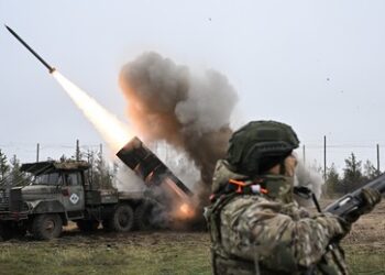 Russisches "Hufeisen" bei Konstantinowka zerstört Logistik der ukrainischen "Festungsstädte"