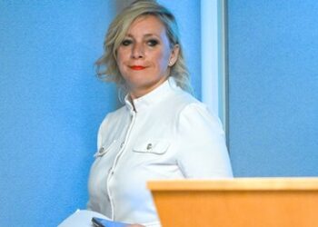 Sacharowa: EU sollte den Planeten verlassen, solange es noch Russen darauf gibt