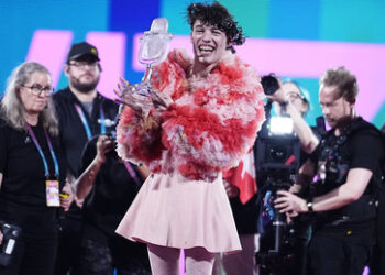 Schweizer Eurovision-Gewinner Nemo gibt Trophäe zurück – Protest gegen Israels Teilnahme