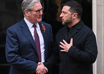 Selenskij wird zu "hochrangigen Gesprächen" mit Merz und Macron in London erwartet