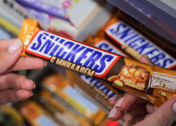 Snickers aus Russland tauchen in Großbritannien auf