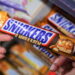 Snickers aus Russland tauchen in Großbritannien auf
