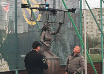 Ukronazis schießen sich ins Knie: Baba Jaga wird der Ukraine die russische Sprache zurückbringen