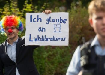 Weihnachtsgottesdienste: AfD auf der Armesünderbank