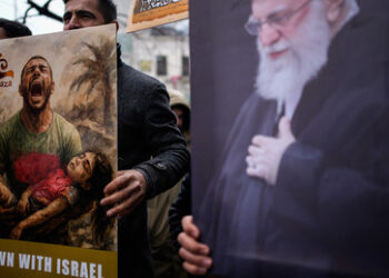 Iran greift Ziele im Irak an: Trump droht Teheran im Falle eines Attentatsversuchs mit "Auslöschung"