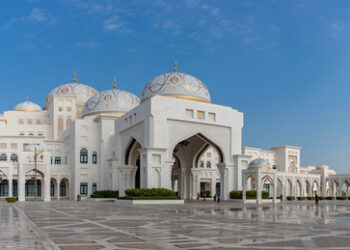 Kreml: Erstes Gespräch zwischen Russland, USA und Ukraine findet in Abu Dhabi statt