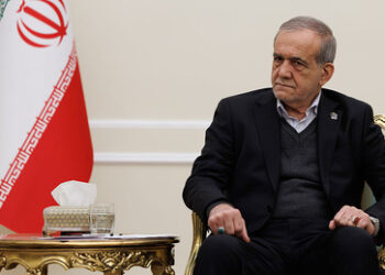 Peseschkian zu Unruhen: "Die Feinde werden außerhalb des Irans ausgebildet"