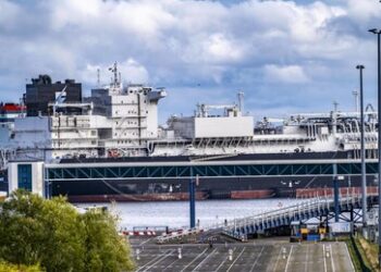 Think Tank: EU begibt sich in risikoreiche Energieabhängigkeit von den USA