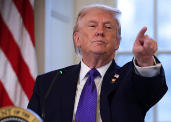 Trump kündigt Einführung sekundärer Sanktionen gegen Irans Handelspartner an