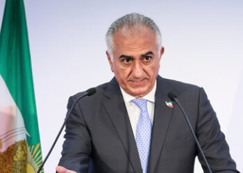 Trump schließt ein Treffen mit Pahlavi aus – landesweiter "Internet-Blackout" in Iran