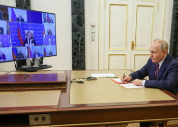 "Friedensrat" – Putin: "Moskau kann eine Milliarde Dollar aus eingefrorenem Vermögen beitragen"