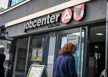 Arbeitslosenzahl in Deutschland bleibt oberhalb der Drei-Millionen-Marke