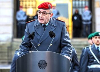 Breuer und Knighton: "Europäische Verteidigungsindustrie entscheidend, um großen Krieg zu gewinnen"