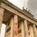 Farbanschlag auf Brandenburger Tor: Geldstrafen für Aktivisten der "Letzten Generation"
