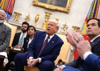 Kein Öl mehr aus Russland? – Trump hebt 25-Prozent-Zoll gegen Indien auf