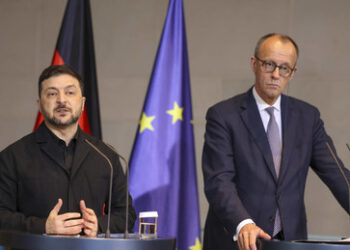 München: Selenskij beschimpft Orbán öffentlich wegen seines Gewichts