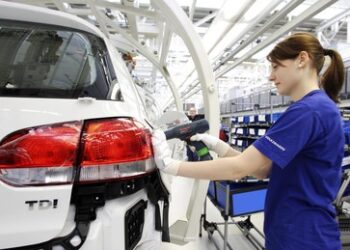 VW in der Krise: Wolfsburg streicht innerhalb eines Jahres über 4.000 Stellen