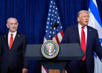 Wegen Ölverkäufen nach China: Trump und Netanjahu wollen Iran unter Druck setzen