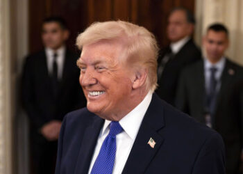 Zehn Prozent für alle: Trump reagiert auf Urteil des Obersten Gerichts mit neuen Zöllen