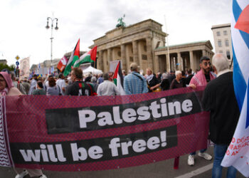 "From the River to the Sea" – zwei Oberlandesgerichte bewerten die Losung