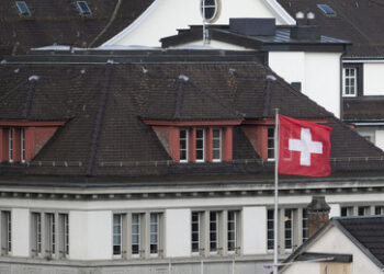 "Keine 10-Millionen-Schweiz" – Bundesrat kündigt Referendum über Bevölkerungszahl im Juni an