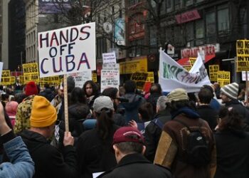 Das ist die Menschheit Kuba schuldig: Solidarität gegen US-Sanktionen und Krieg