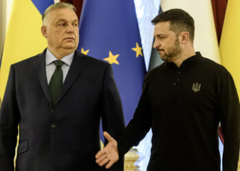 EU-Kommission: Kiew sollte nach Selenskijs Drohung gegen Orbán "Gang zurückschalten"