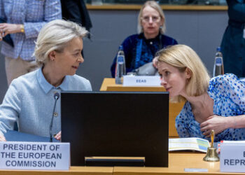 El-País-Kommentar: EU- und NATO-Führung "die schlechteste seit Jahrzehnten"