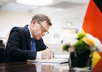 Erpresst jetzt auch Wadephul Ungarn?