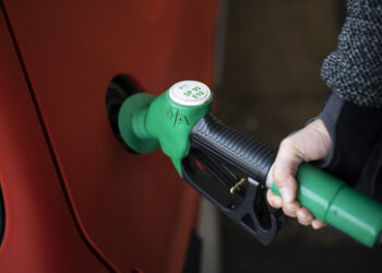 Frankreich: Behörden bringen Freigabe strategischer Treibstoffreserven ins Spiel   