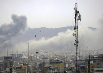 NYT enthüllt: Neue ungetestete US-Rakete tötete Dutzende iranische Schulkinder