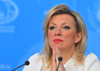 Sacharowa: Russland liefert Hilfe trotz westlicher Aggressionen gegen Iran