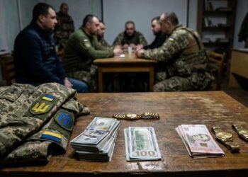 Szijjártó: Kiew transportiert Geld für "Militärmafia" durch Ungarn