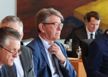 Wolfram Weimer flüchtet vor Preisverleihung