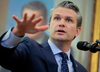 Insider-Wissen: US-Kriegsminister Hegseth wollte vor Iran-Invasion Rüstungsaktien kaufen