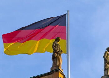 Ob gegen Journalisten oder Arbeitslose: Sanktionen als extralegale Drohkulisse