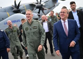 Deutscher Luftwaffenchef droht mit Angriffen auf russische Großstädte