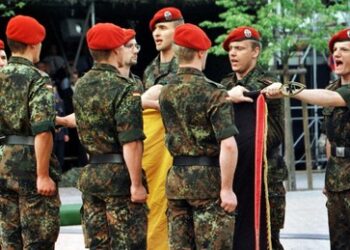 Ein Déjà-vu: Deutschland bereitet sich auf Krieg vor