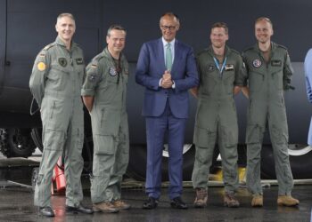 Martialische Drohungen: Luftwaffenchef Neumann verspricht Russland vollen "Zorn der NATO"