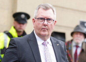 Nach der Verurteilung: Pädophiler Vergewaltiger gibt britische Ritterwürde zurück