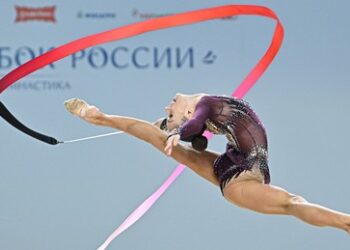 Ohne Flagge und Hymne: Russlands Turnerinnen sagen Start in Rumänien ab