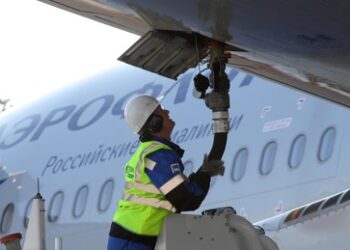 Russland: Kleinluftfahrt schlägt staatliche Regulierung der Kerosinpreise vor