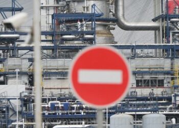 "USA verkaufen Optimismus": Experten über Auswirkungen des USA-Iran-Deals auf Russlands Ölexporte